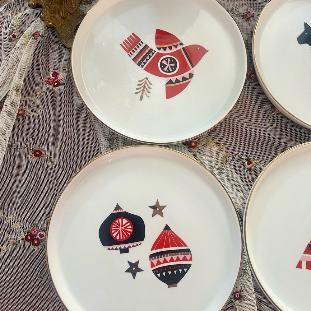 4 Target Project 62 Scandinavian Design Porcelain Holiday Appetizer Plates 7"